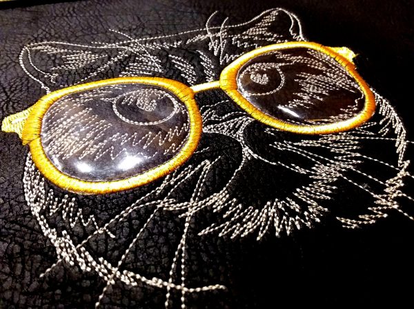 Coupon brodé - Chat à lunettes detail limalou