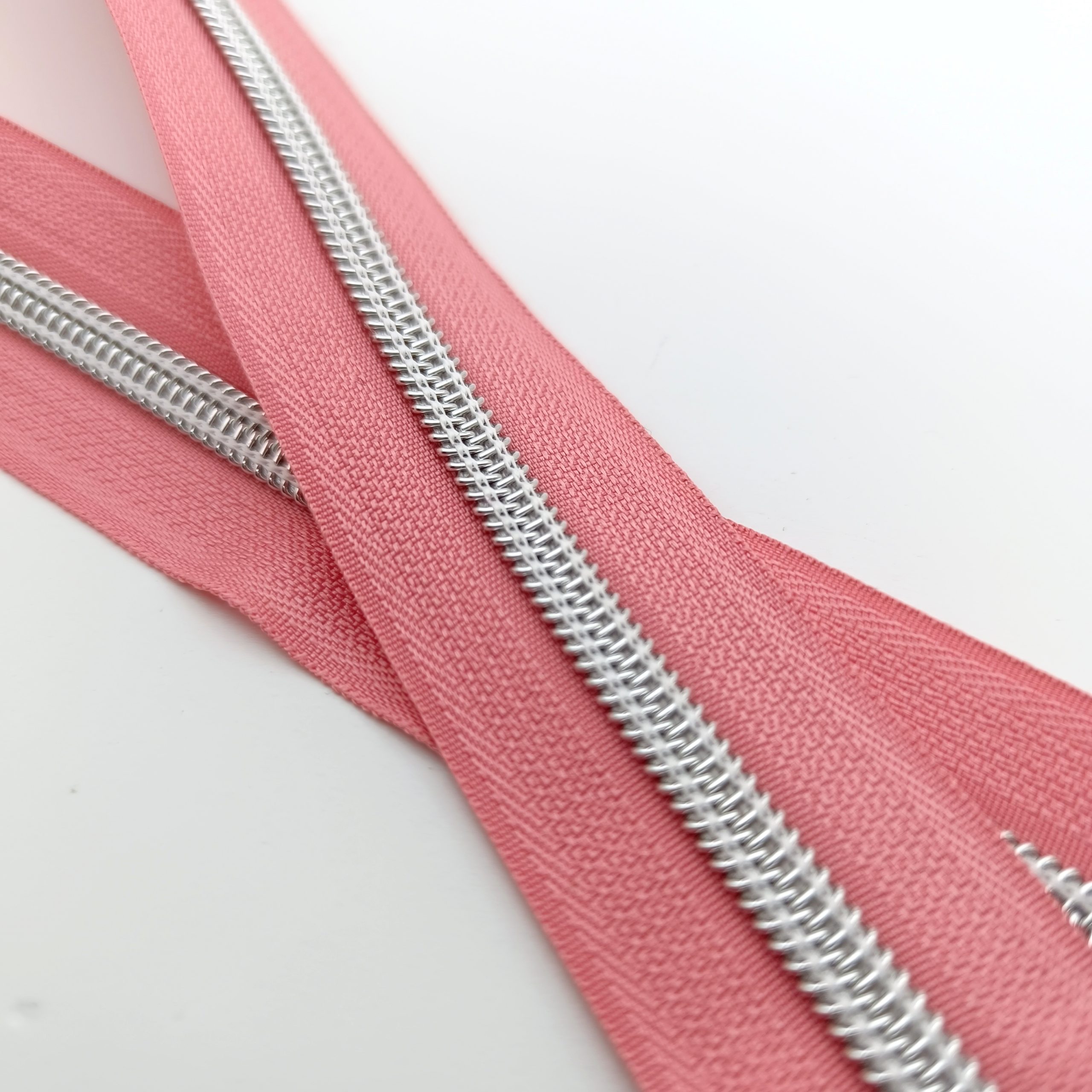 Fermeture éclair n°5 - Rose clair / Argent