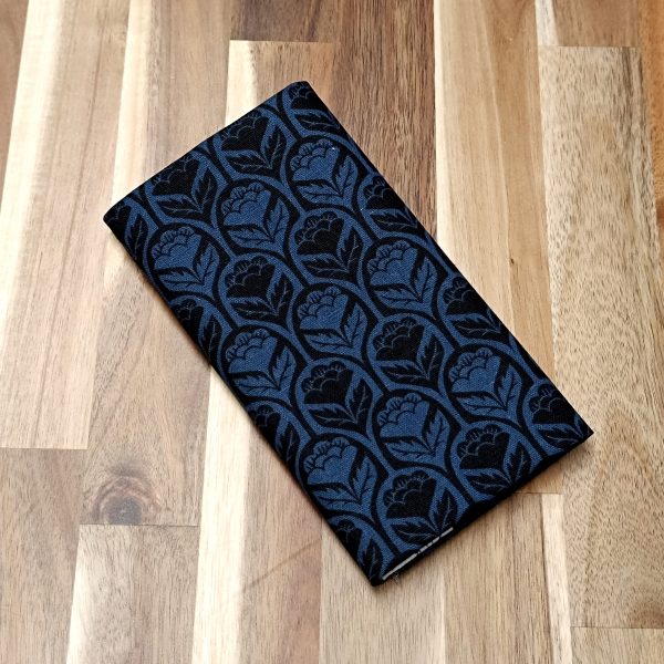 Coupon coton - Bleu marine fleurs noires