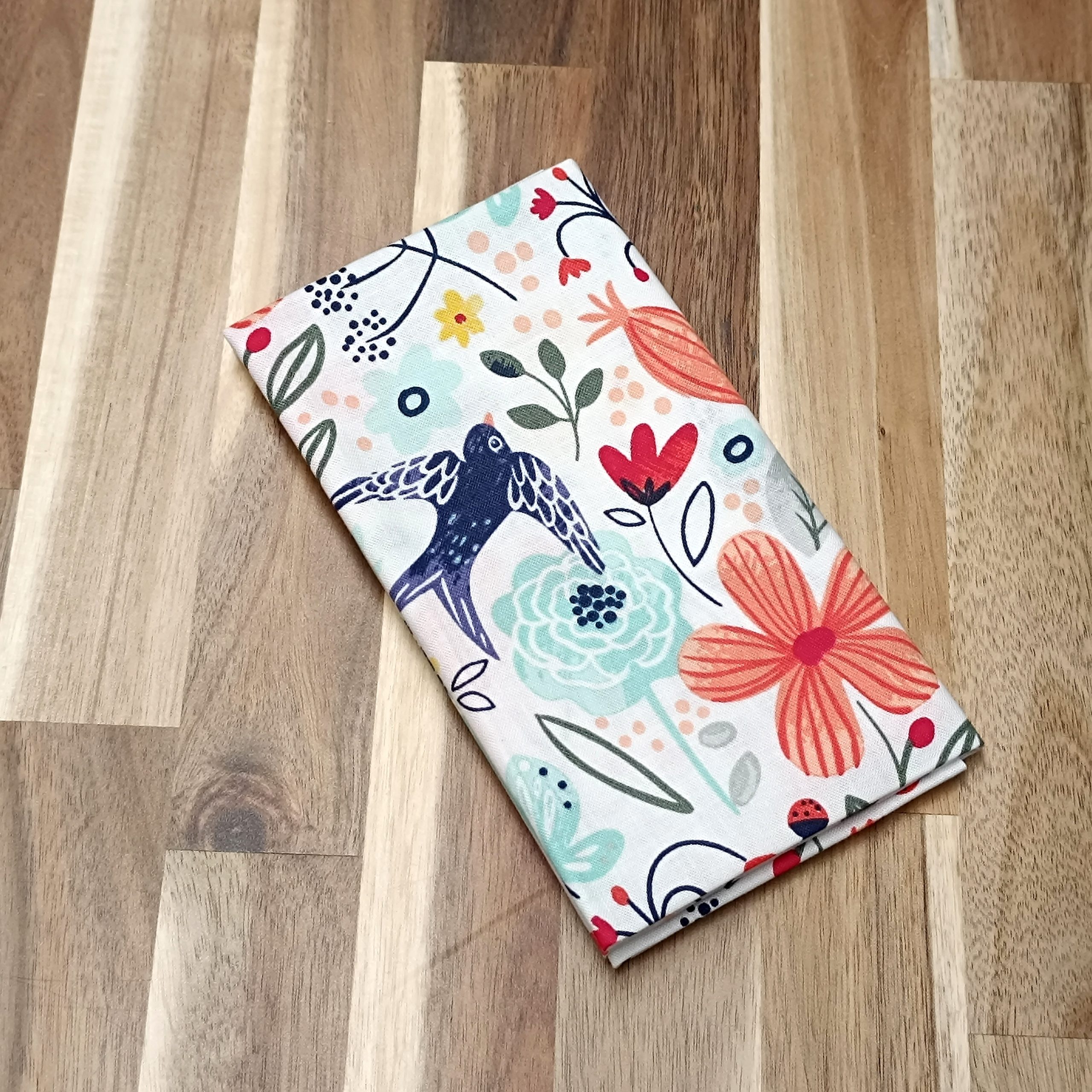 Coupon coton - Fleurs et hirondelles