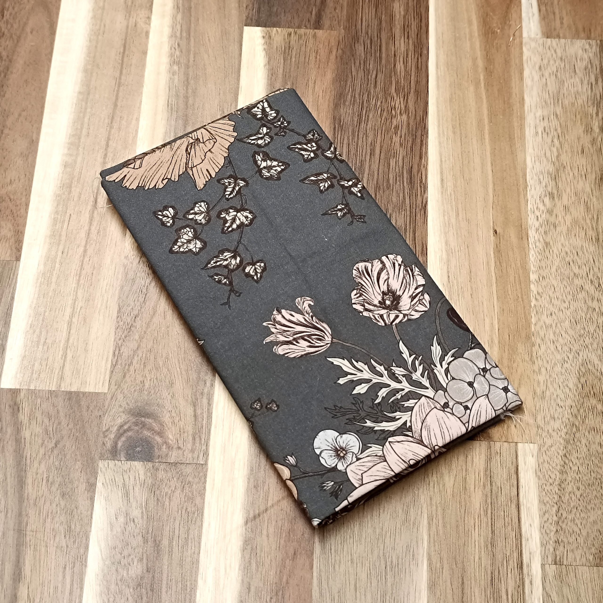 Coupon coton - Fleurs saumon fond gris