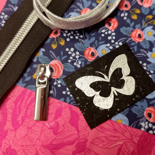 Kit Couture - Petit porte monnaie Lucie - Fleurs roses et bleues