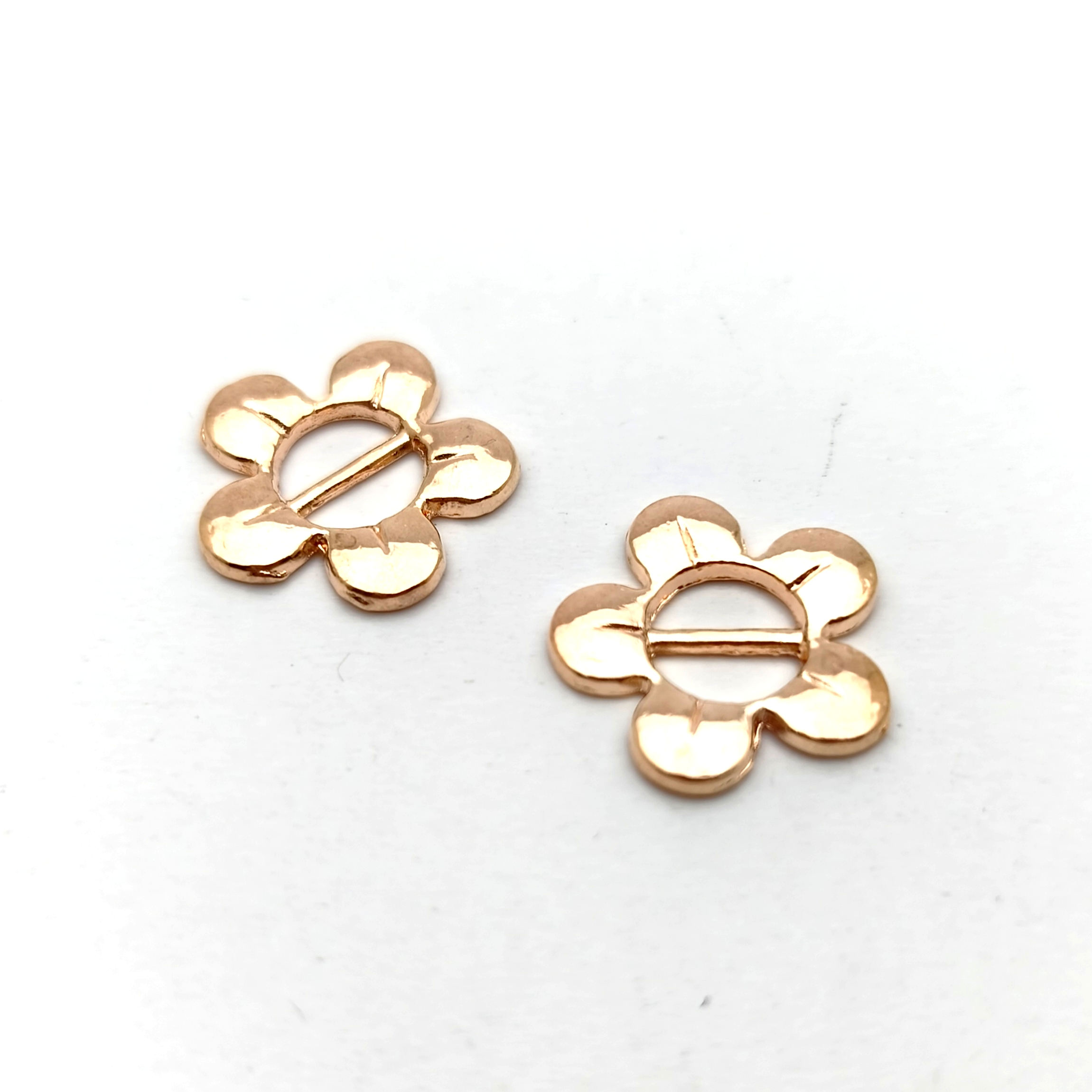 Lot de 2 passants fleurs pour lanière de 8 mm